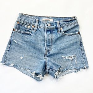 LEVI’S | Wedgie Short High Rise Size 26